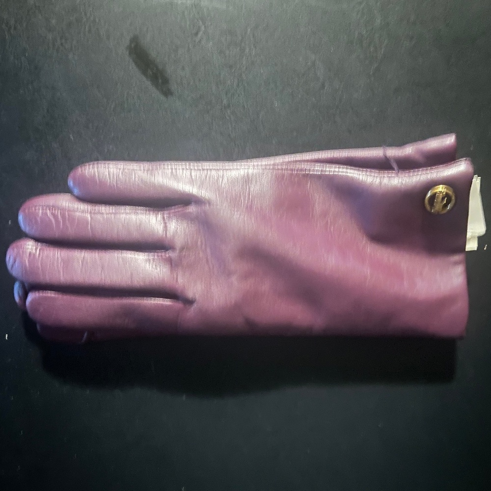Coach Leather Gloves – Deep Berry
